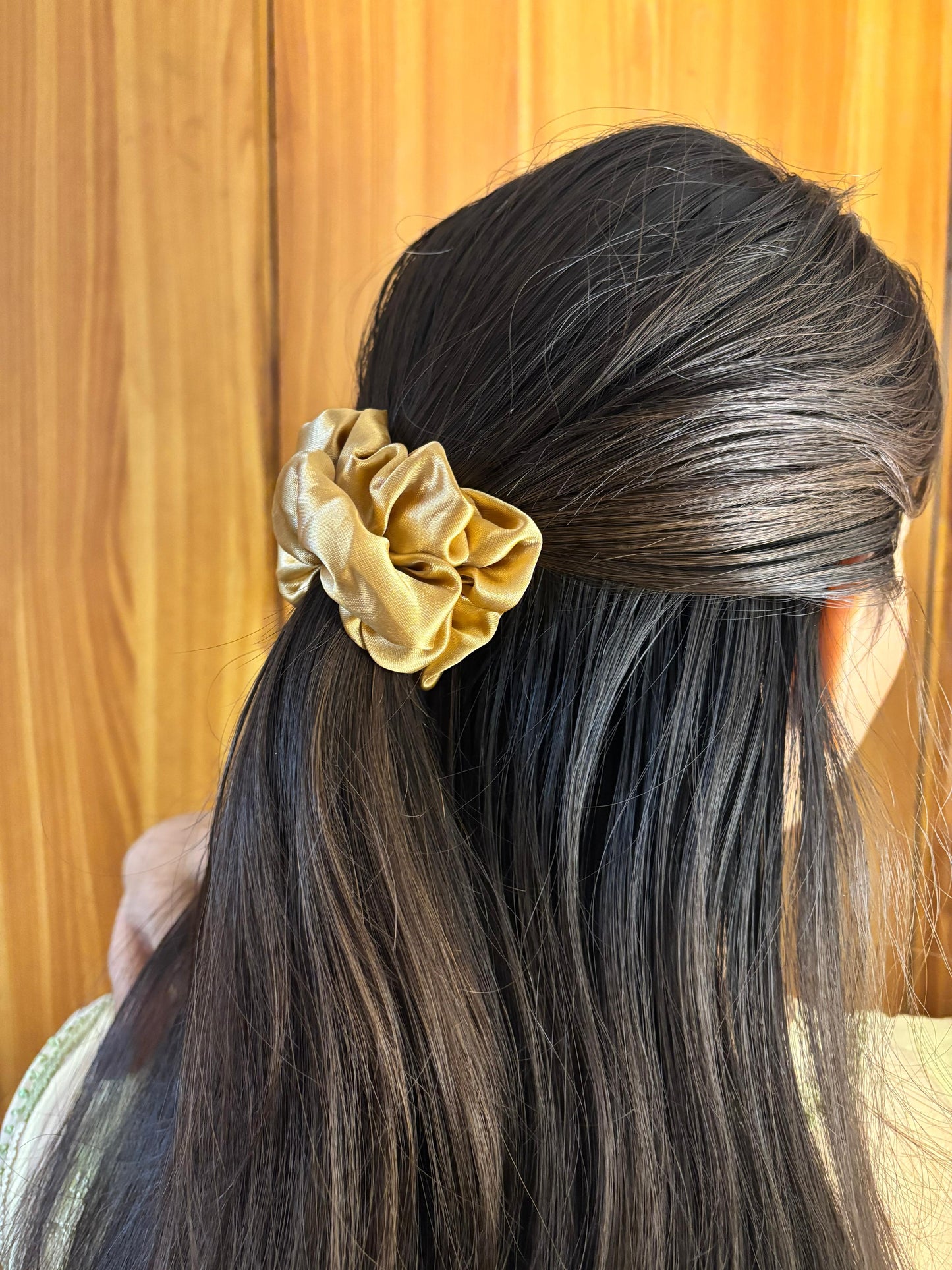 15-Piece Luxury Gift Hamper – “A Perfect Surprise for Her"